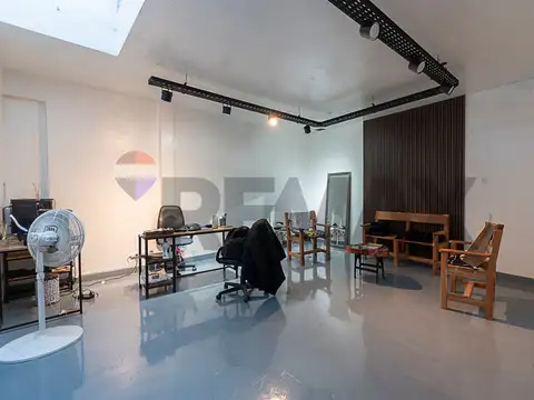 TALLER/DEPOSITO/SOTANO COMERCIAL EN FLORES NORTE