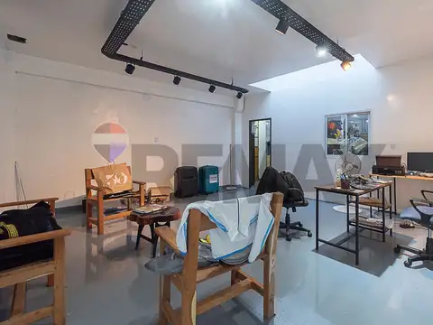 Local en Venta en Flores, USD 405.000
