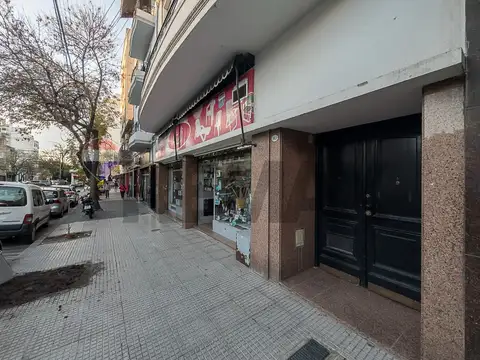 Local en Venta 30 años