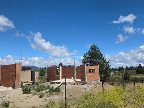 Oportunidad casa en construcción en Bariloche