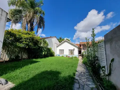 Casa en Venta en José León Suárez - Dos Dormitorios - Lote 300 m2