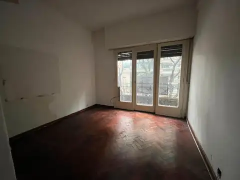 Depto Tipo Casa en Venta en Caballito, USD 90.000