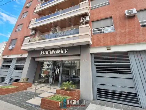 ALQUILER DEPARTAMENTO DE DOS AMBIENTES CON BALCON Y COCHERA EN QUILMES CENTRO.