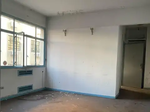 Oficina 3 ambientes con 2 baños