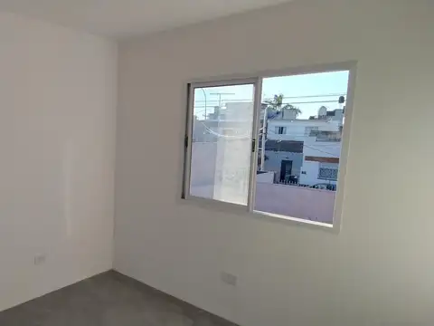 Depto Tipo Casa en Venta en Remedios de Escalada, USD 45.500