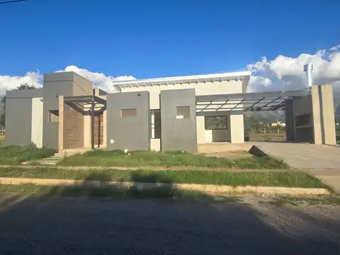 Casa en venta en La Arbolada