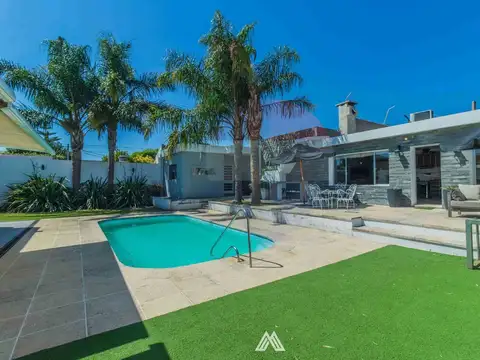 VENTA CÓMODA CASA + APARTAMENTO EN LAS PIEDRAS