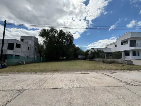 Venta Terreno de 700m2 Totalmente Plano En Barrio Privado El Dorado 2 - San Antonio De Arredondo