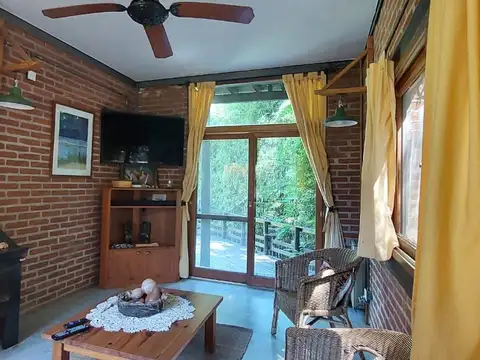 Casa 3 ambientes con 2 baños