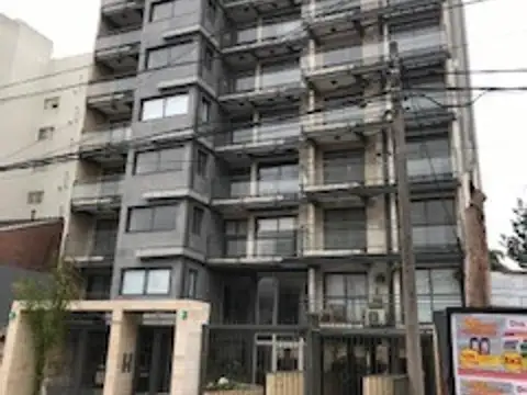 Departamento dos ambientes. A estrenar. Con cochera