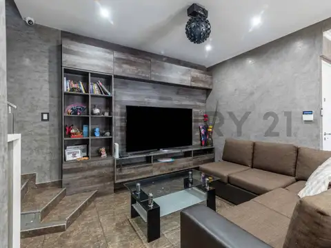 Ph Triplex 4 ambientes Piscina y terraza PERMUTA