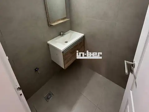 Local en Alquiler en Ranelagh, $ 1.400.000