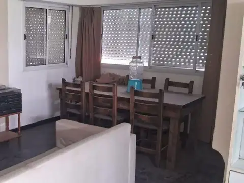 Terreno en Venta en Villa Luzuriaga, USD 185.000