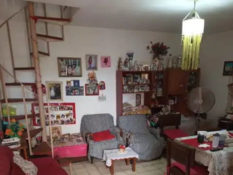 Depto Tipo Casa en Venta de 3 ambientes