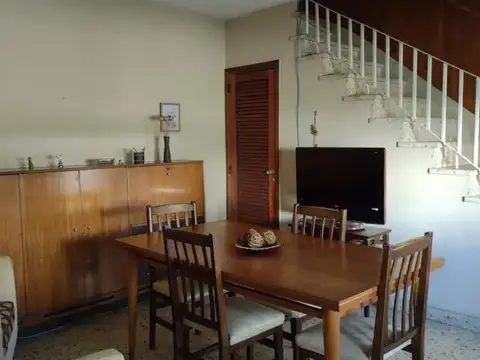 Depto Tipo Casa en Venta de 3 ambientes