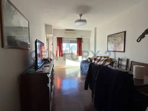 Campana 3600, Piso 3