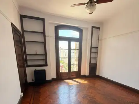 DEPARTAMENTO EN VENTA 3 AMB CON DEP SAN TELMO IMPLECABLE ESTADO- DE ESTILO- SUPER LUMINOSO