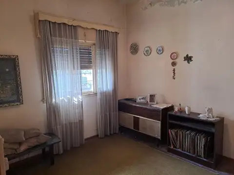 Depto Tipo Casa en Venta en Temperley, USD 54.000