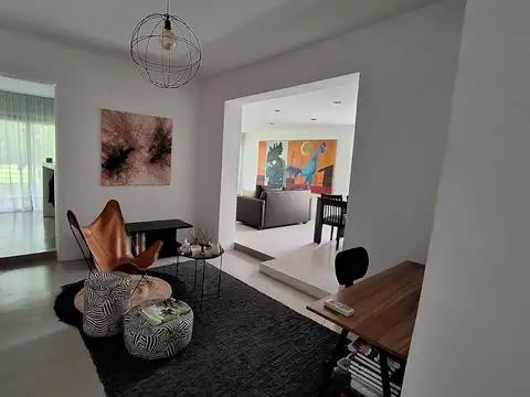 CASA EN VENTA  EN LA PLATA 2 DORMITORIOS 