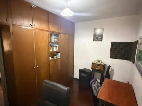 Laprida al 1200