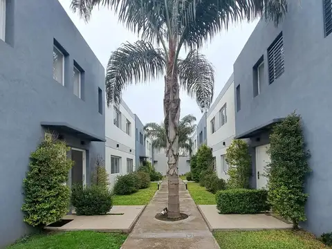 PH tipo Duplex en venta - Ituzaingó - Costa Rica al 1500