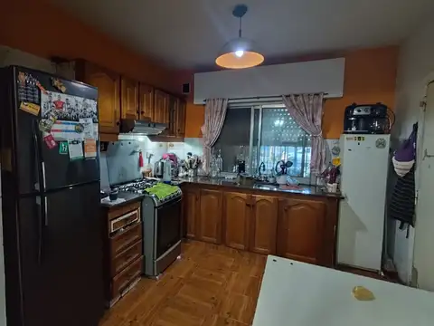 Casa en Venta en Castelar, USD 75.000