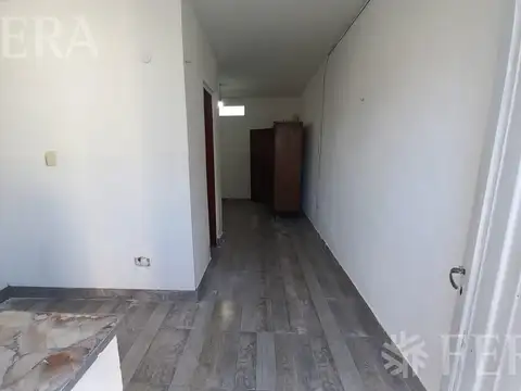 Depto Tipo Casa en Alquiler en Wilde, $ 300.000