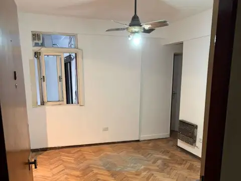 Avenida Medrano 1600, Piso 1