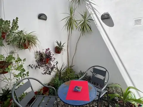 Santiago  al 300 00-03