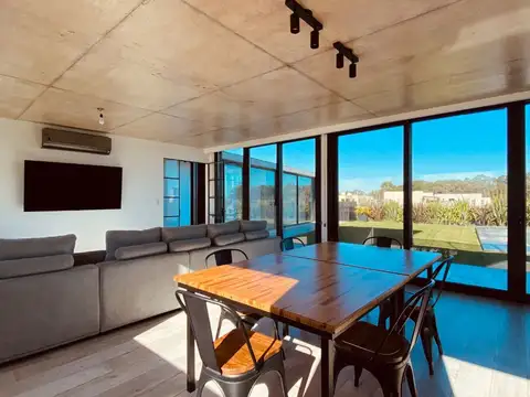 VENTA CASA EN BARRIO PRIVADO