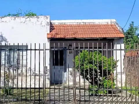 Casa en Mitre, Barrio Parque Reconquista