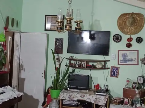 Casa 4 ambientes con 1 baño