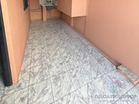 Depto Tipo Casa 2 ambientes con 1 baño