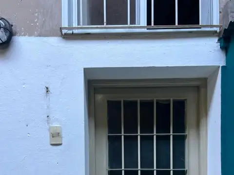 Alquiler PH sin expensas tipo dúplex La Boca