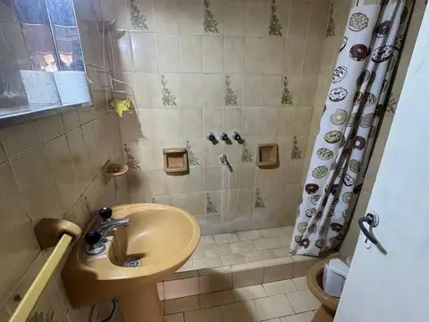 Depto Tipo Casa en Venta 60 años
