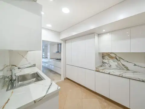 ALQUILER Casa 6 amb en Belgrano R I  4 dorm en suite I Parque, Piscina y 5 Cocheras