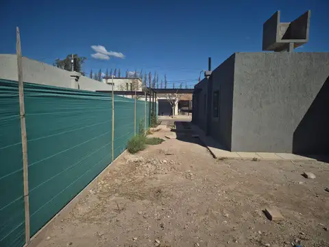 Casa en venta b° altos de drummond - luján de cuyo