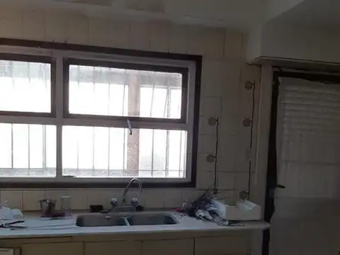 Departamento 6 ambientes con 5 baños