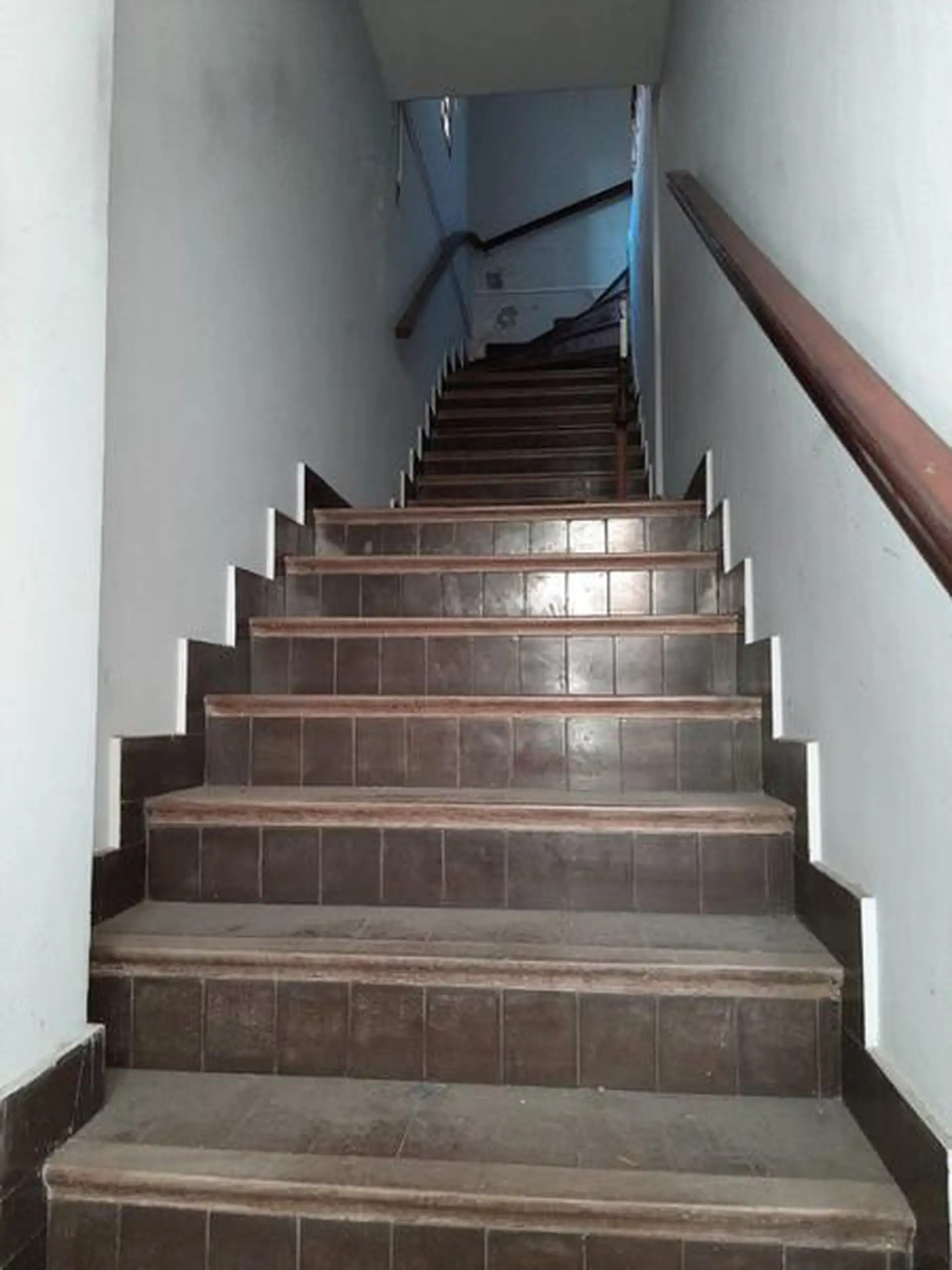 Local con vivienda en planta alta con quincho y galpón SOBRE DOS LOTES