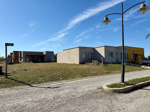 Venta - Lote en esquina - Las Lomadas- Capilla del Señor .