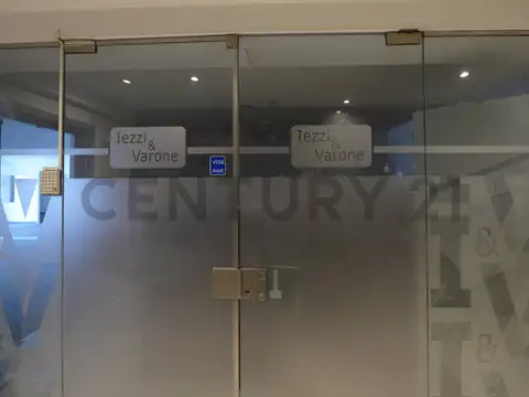 Microcentro – Tucumán 800 – Oficina Corporativa 230 m² –  Espacio Versátil - Ubicación Estratégica.