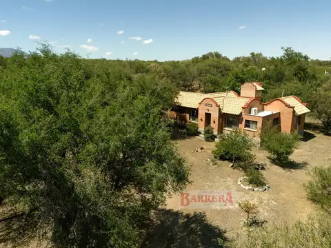 Casa 3 ambientes con 2 baños