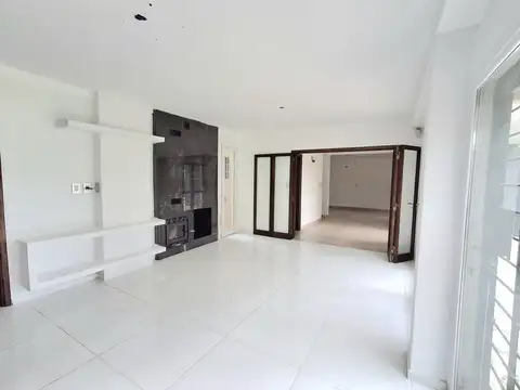 HERMOSA CASA EN FINCAS DEL RINCON