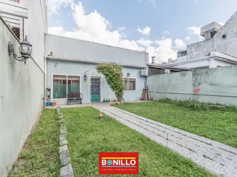 CASA 4 AMBIENETS CON JARDÍN EN VENTA Villa Devoto