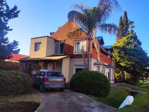 VENTA CASA 6 AMB BANCO PROVINCIA FRANCISCO ÁLVAREZ APTO CREDITO  DOS LOTES CON PARQUE Y PILETA