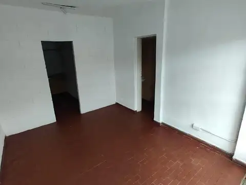 Local en Alquiler en El Trebol, $ 350.000