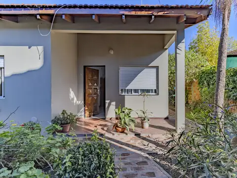 Casa 4 ambientes con 1 baño