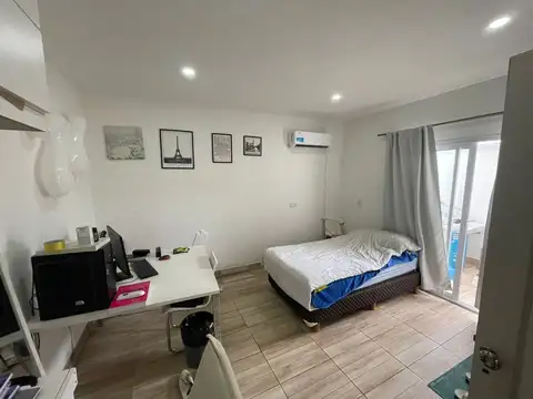 Casa en Venta con 6 cocheras