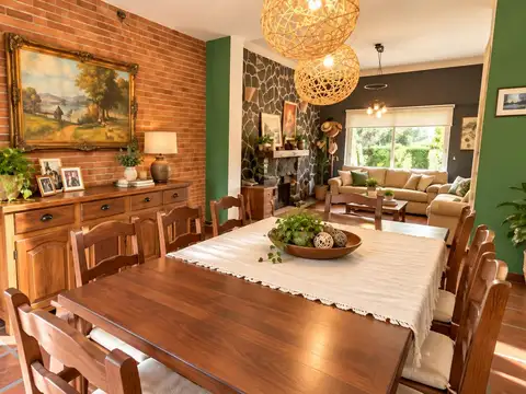 Casa 4 Amb con Jardin  - Apto Credito