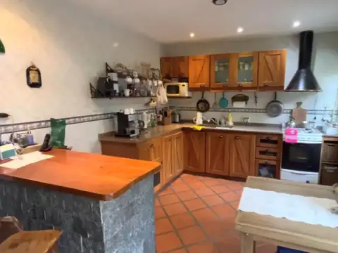 Casa en Venta con 1 cochera